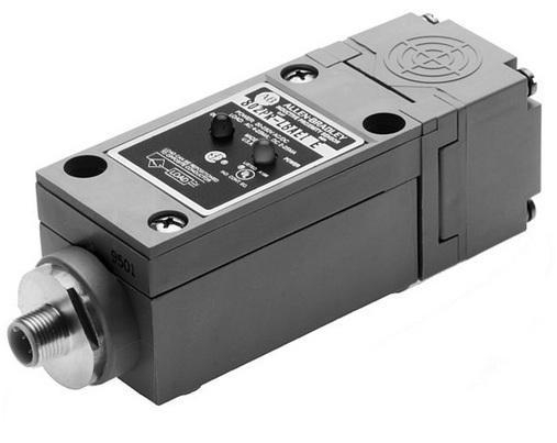 Product image for Sensor proximity QD style top sensing 17mm