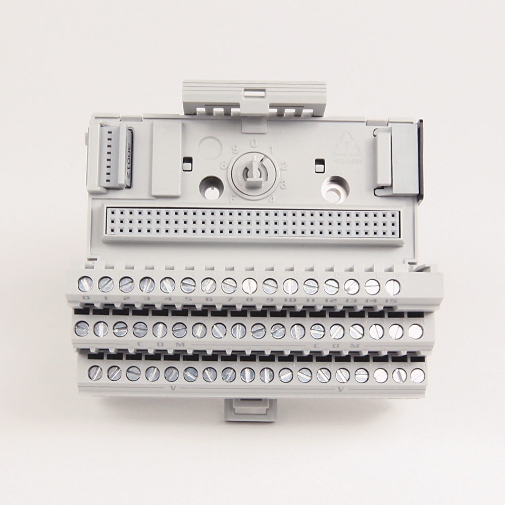 Product image for Base terminal 16 I/O 18-common cage clamp conformal coat