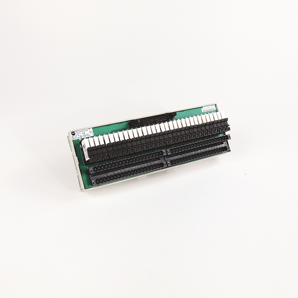 Product image for Relay mechanical high density 40-pin 24VDC 32