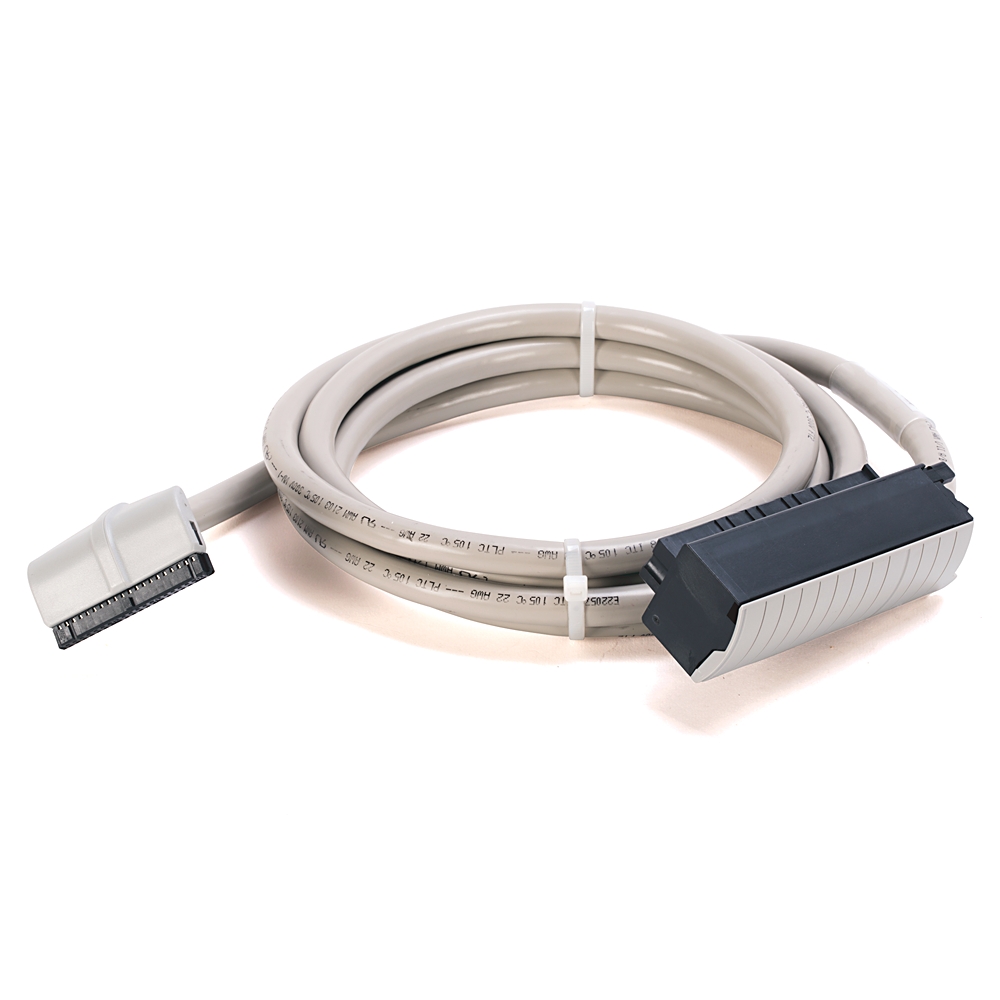 Product image for Interface Cable for 32-pnt digital I/O mod 2.5m