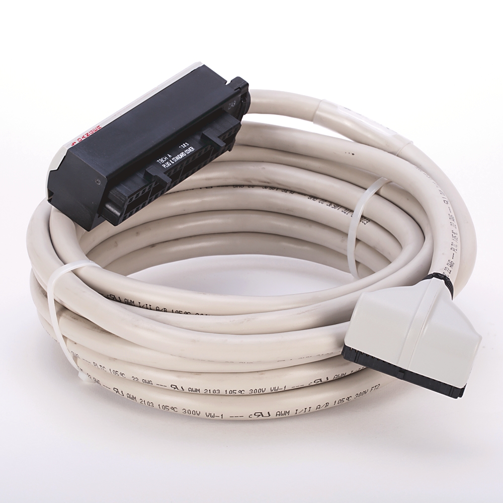 Product image for Cable digital interface for 16 & 32-point 1756 module 5m