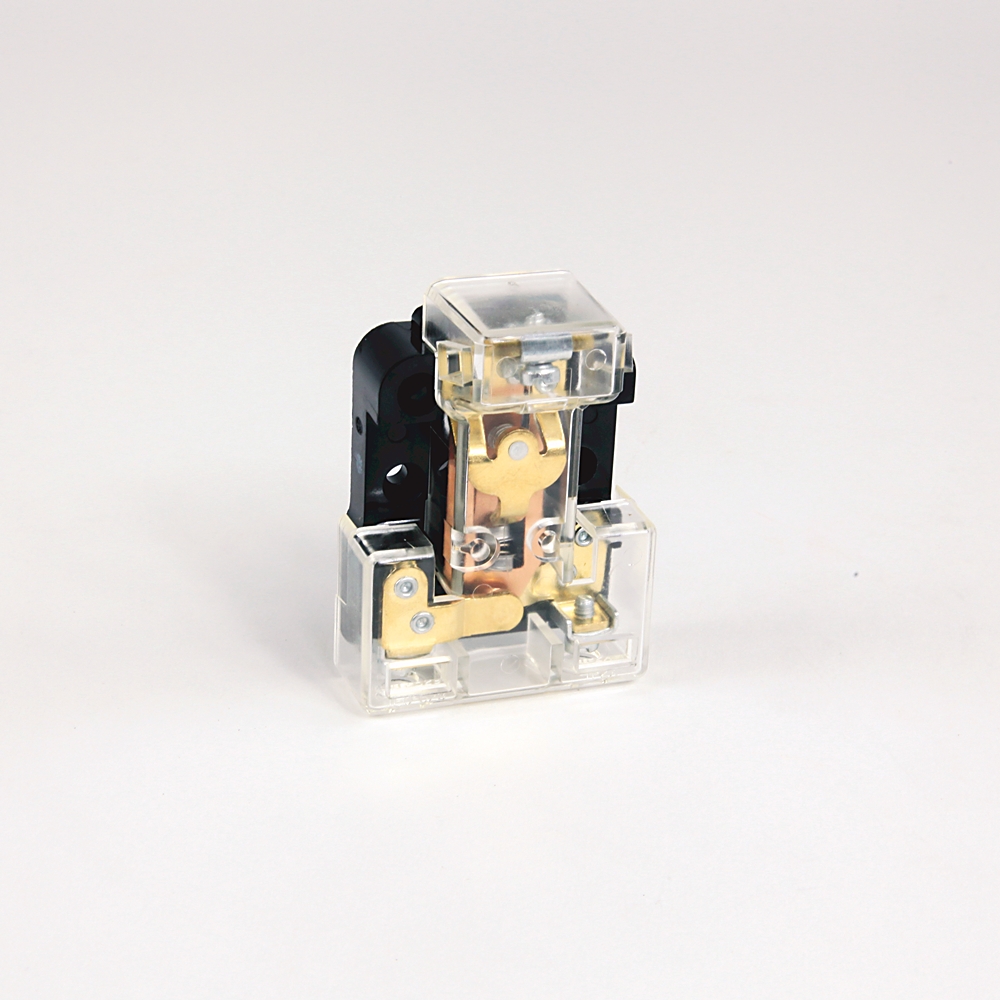 Product image for Isol Trap/Two 1/4In Male Pipe Fitngs.