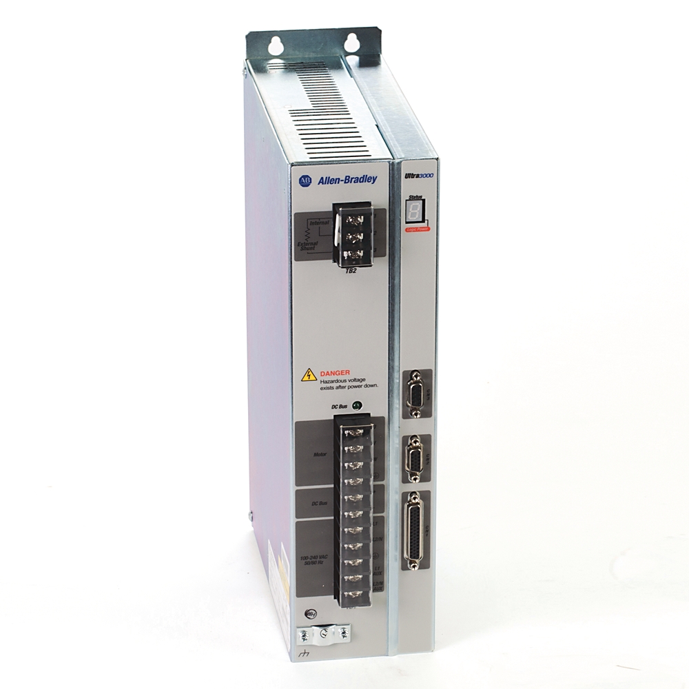 Product image for Drive servo multi-axis 15/30A 200V