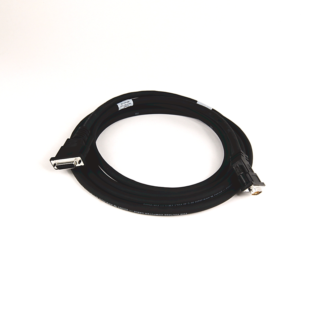 Product image for Cable breakout panel-mount 15-pin male D-sub 15-connection 3m