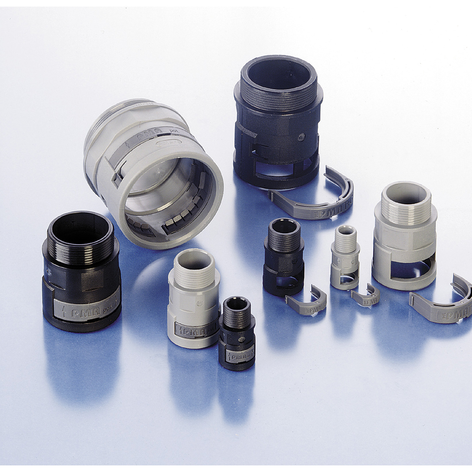 Product image for TNB BVND-P299GT FITTING CONDUIT STR PG29 NW29 IP66 BLACK