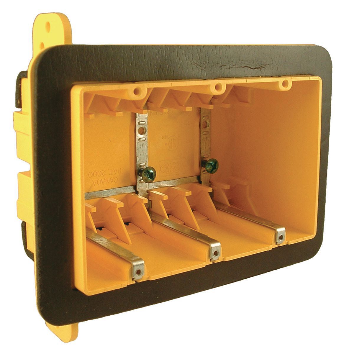 Product image for Box device w/ barrier flange 3G flush bkt 54cuin