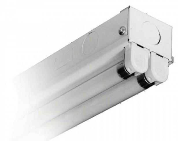 Product image for Reflector solid symmetric in steel white