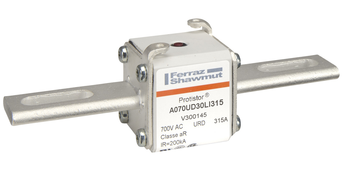 Product image for Square Body High-Speed Fuse Protistor® Size 30 aR 690VAC IEC 700VAC UL 315A With Striker Slotted Blades long