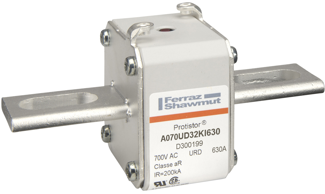 Product image for Square Body High-Speed Fuse Protistor® Size 32 aR 690VAC IEC 700VAC UL 630A With Striker Slotted Blades short