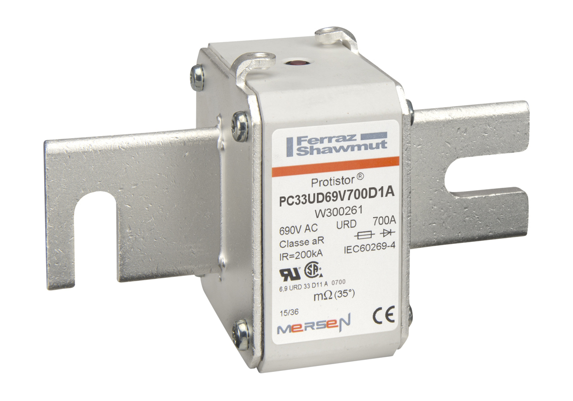 Product image for Square Body High-Speed Fuse Protistor® Size 33 aR 690VAC IEC 700VAC UL 700A With Striker DIN 110 Blades