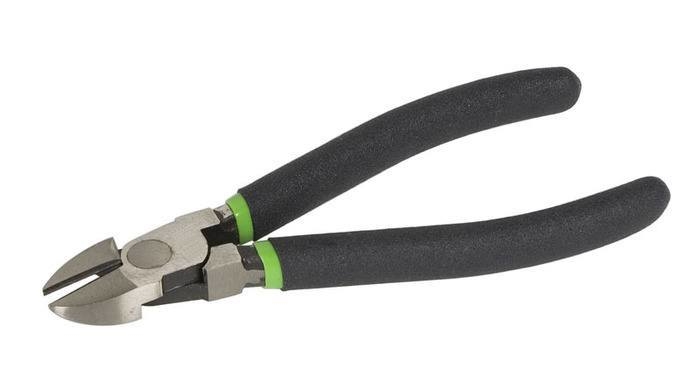 Product image for 6" Diagonal Cutting Pliers (Dipped Grip)