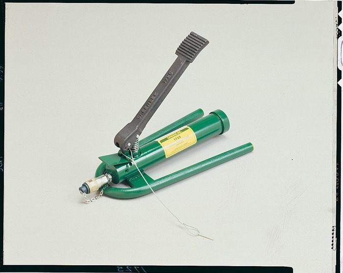 Product image for Hydraulic Foot Pump (1725-M3)