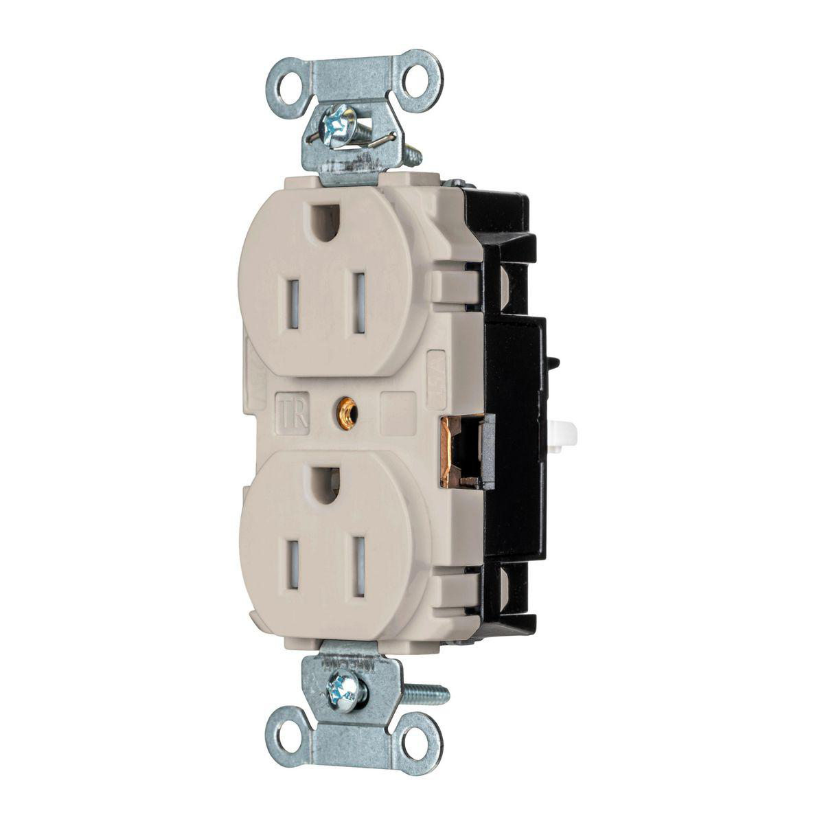 Product image for EDGE, PRO RCPT, COM, TR, 15A 125V, LA
