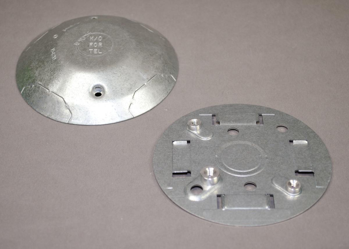Product image for Box junction over floor raceway 4x23/32"