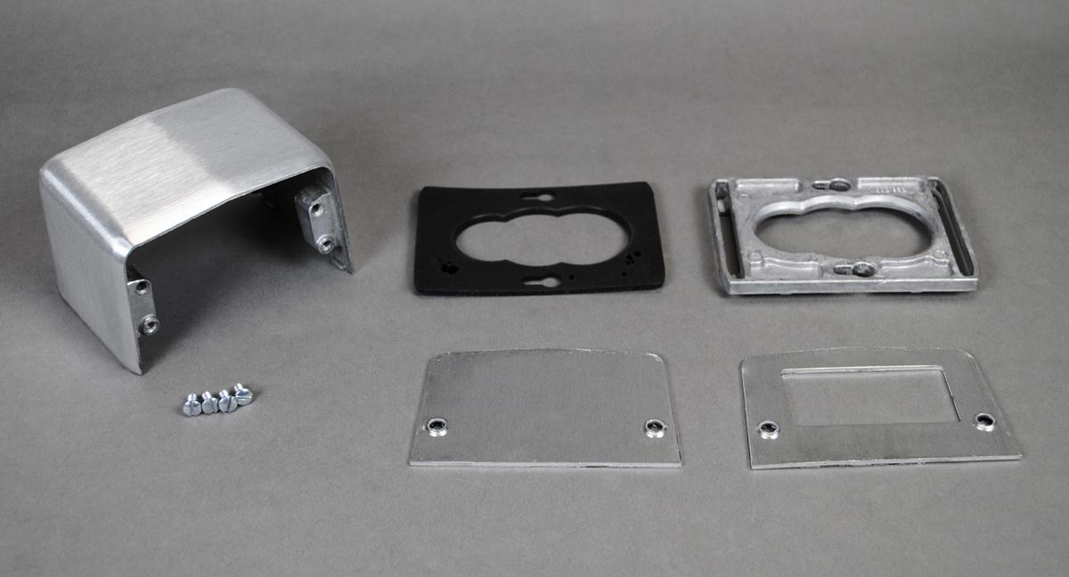 Product image for Service fitting 1 GFI receptacle metallic