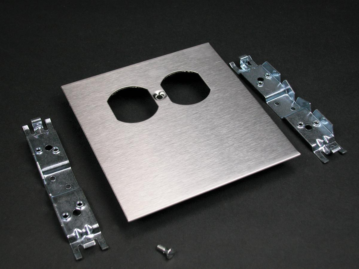Product image for DUPLEX RECEPTACLE COVER
