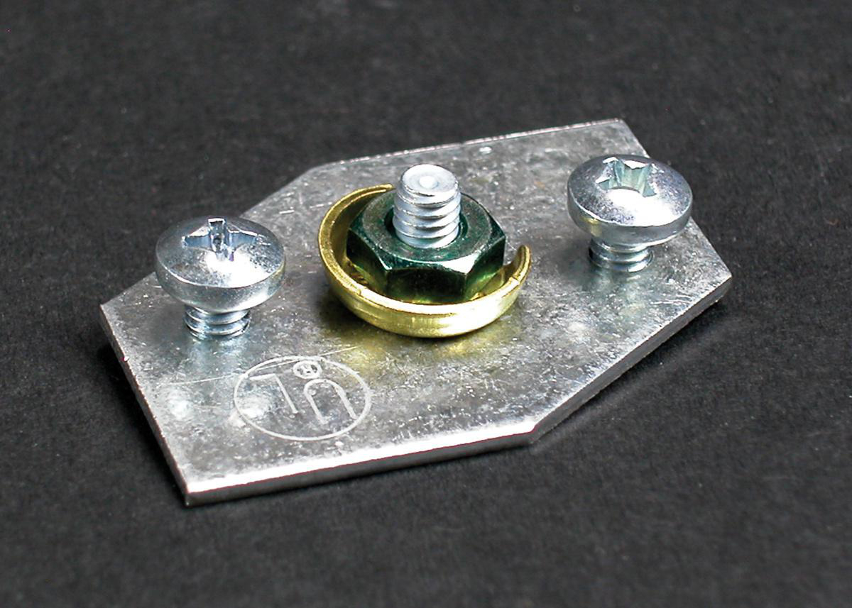 Product image for AL5200 Large Multi-Channel Raceway Grounding Adapter Fitting
