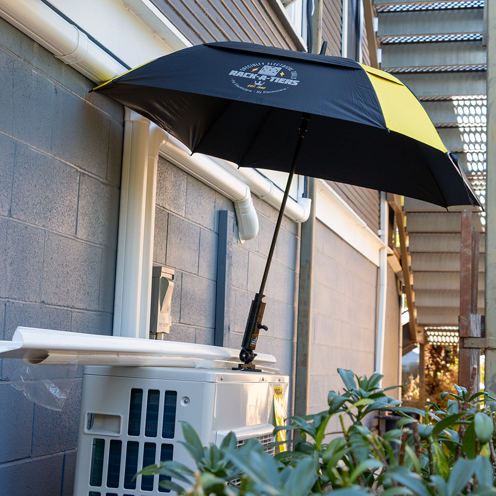 Product image for RACK_A_TIERS TSB143 UMBRELLA SQUARE 43" BLK/YLW W/ CARRYING SLEEVE