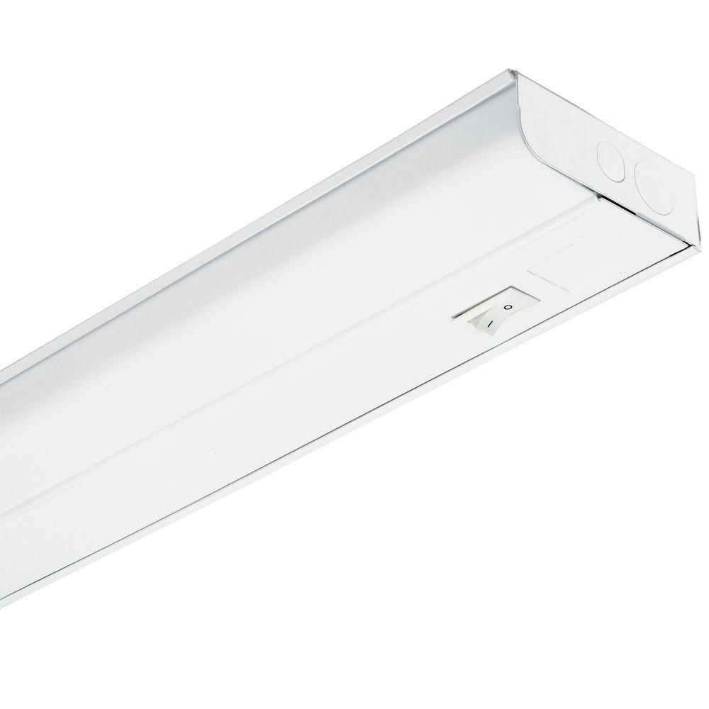 Product image for Striplight T8 1x17W 120V 24in with switch white